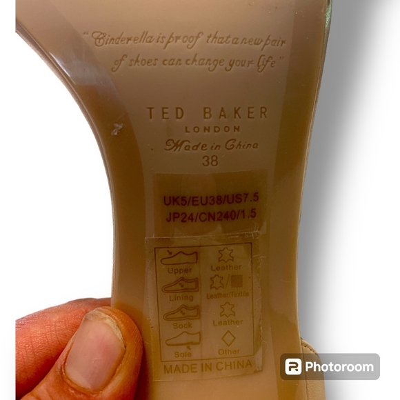 NWOB Ted Baker Sheah Sandal in Nude / Rose Gold, size 8.5 US - Picture 11 of 16